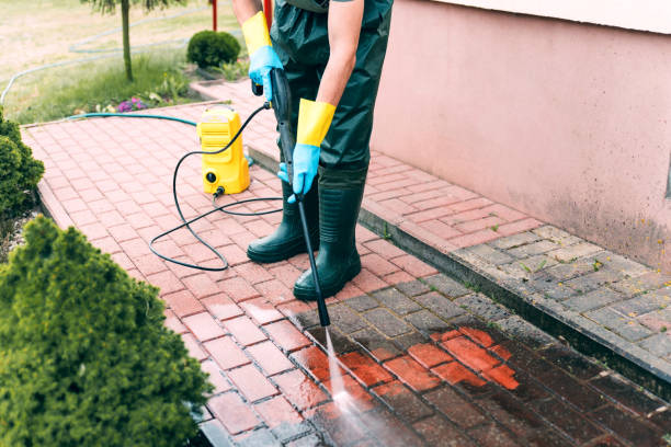 Best Parking Lot and Garage Cleaning  in Schulenburg, TX