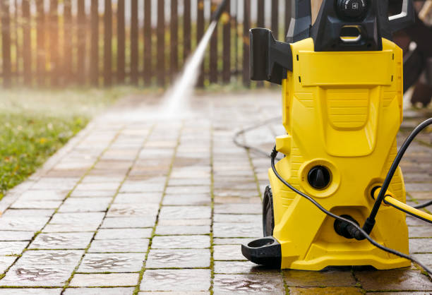 Best Graffiti Removal  in Schulenburg, TX